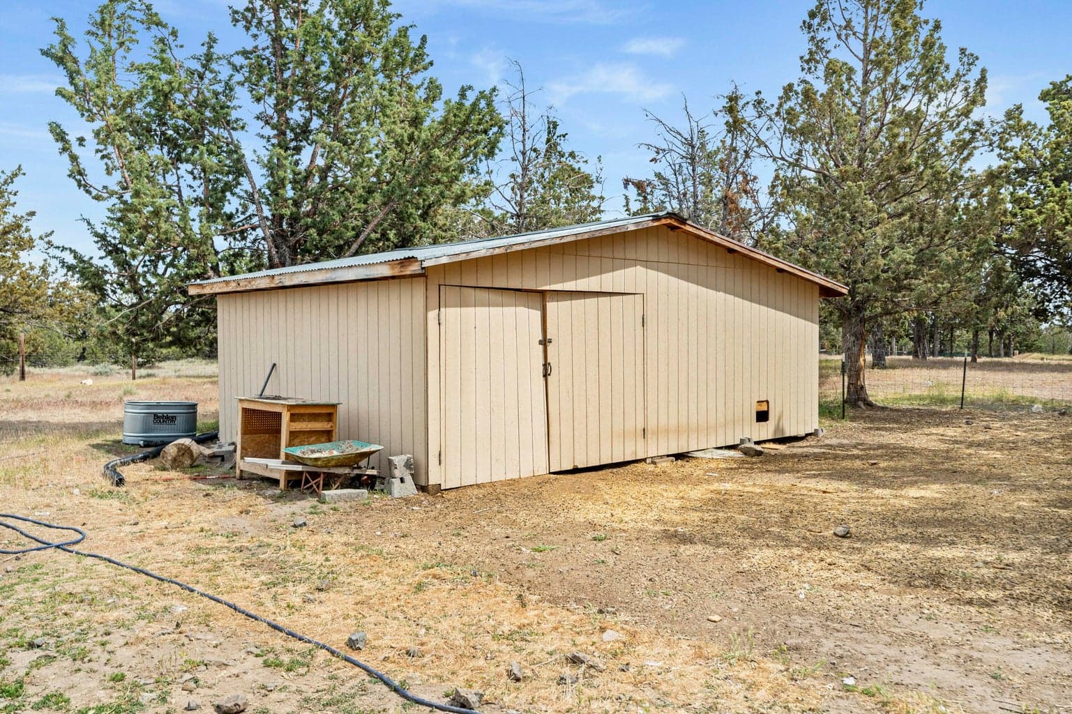 Photo of 6290 SE Hilltop Road 34 of 43