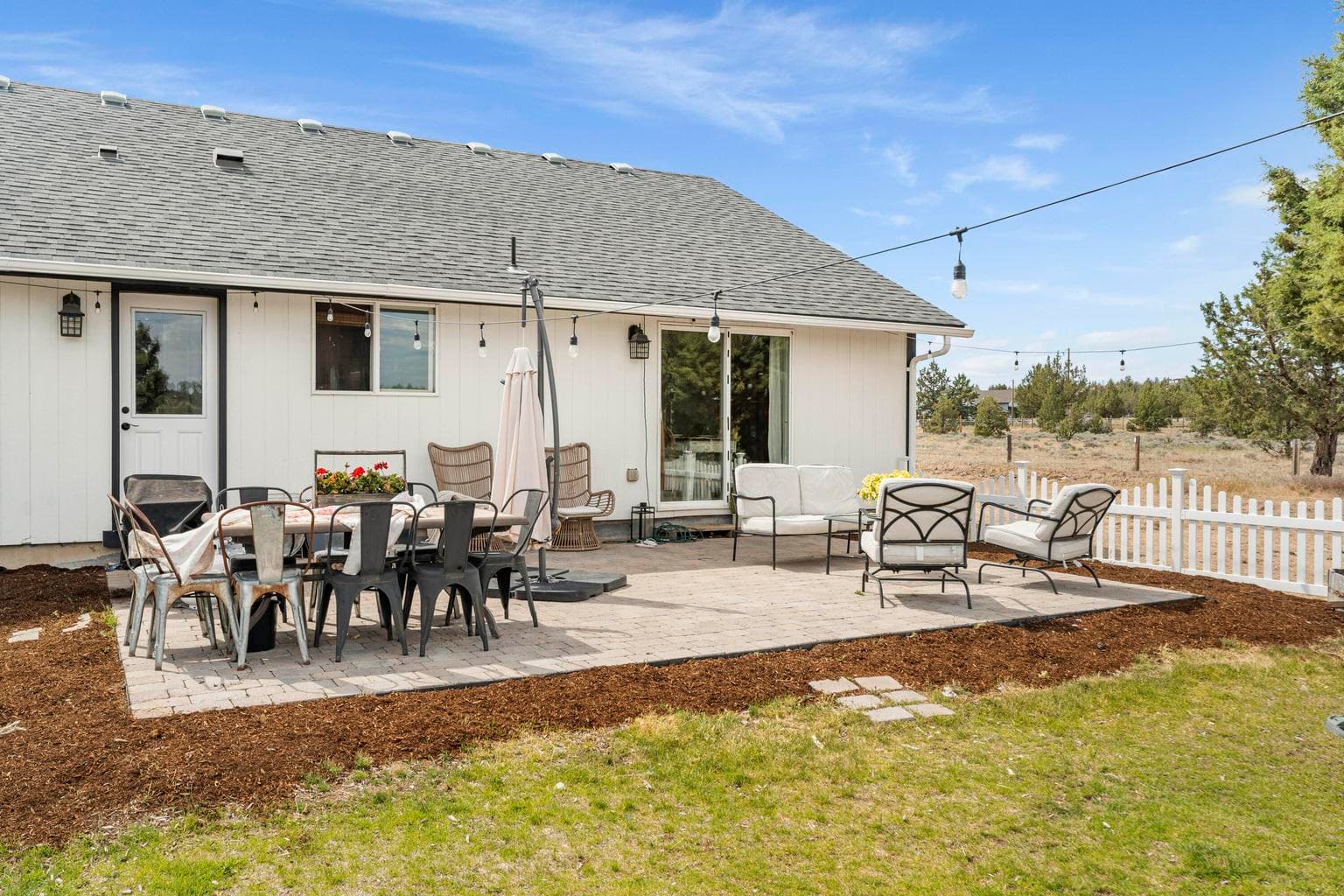 Photo of 6290 SE Hilltop Road 36 of 43