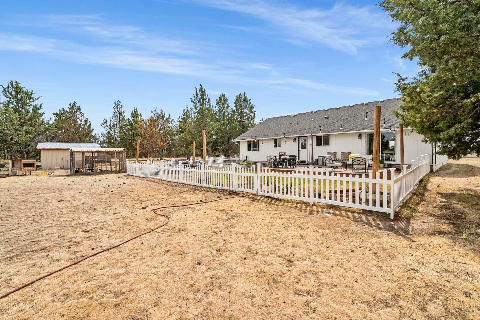 Photo of 6290 SE Hilltop Road 37 of 43