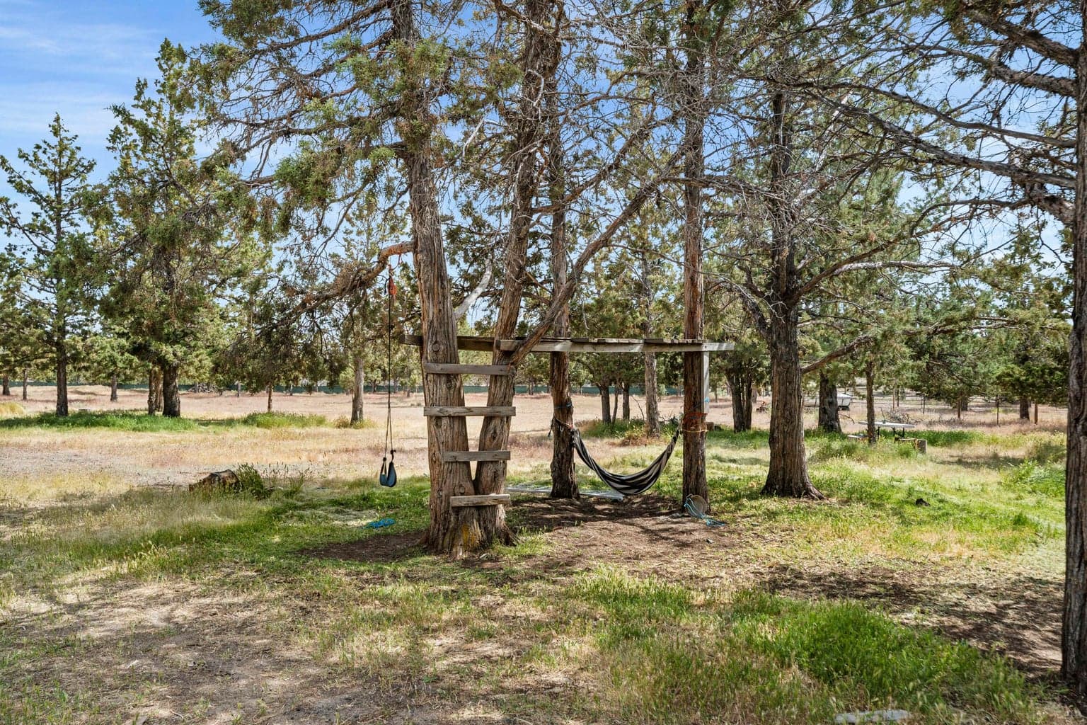 Photo of 6290 SE Hilltop Road 40 of 43