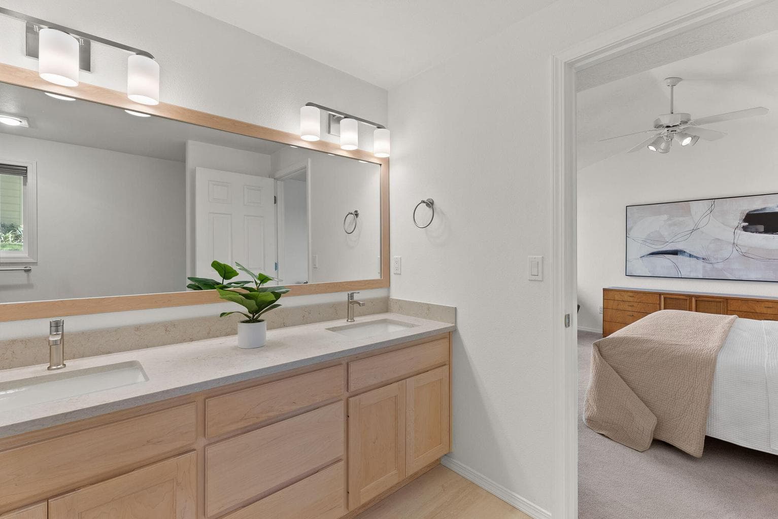 Photo of 515 NW Trenton Avenue 21 of 37