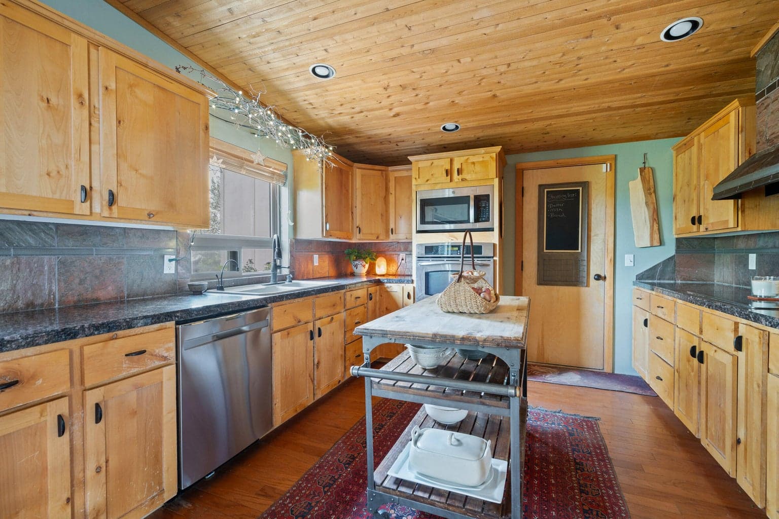Photo of 3176 SW 46th Street 12 of 69
