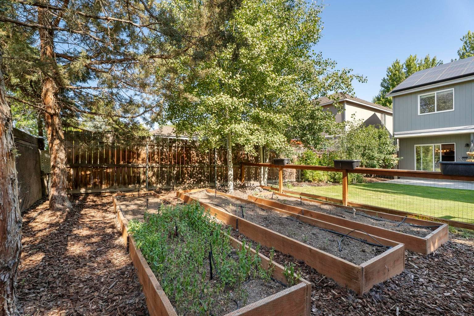 Photo of 2944 SW Deschutes Drive 27 of 38