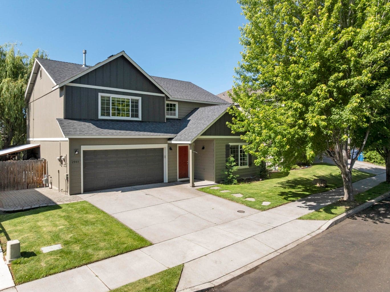Photo of 2944 Deschutes 1 of 38