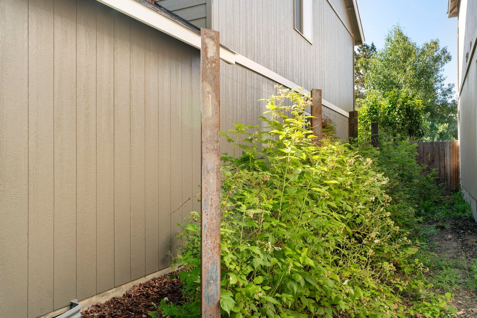 Photo of 2944 SW Deschutes Drive 23 of 38