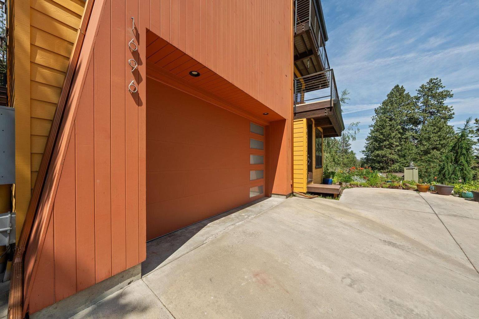 Driveway/parking