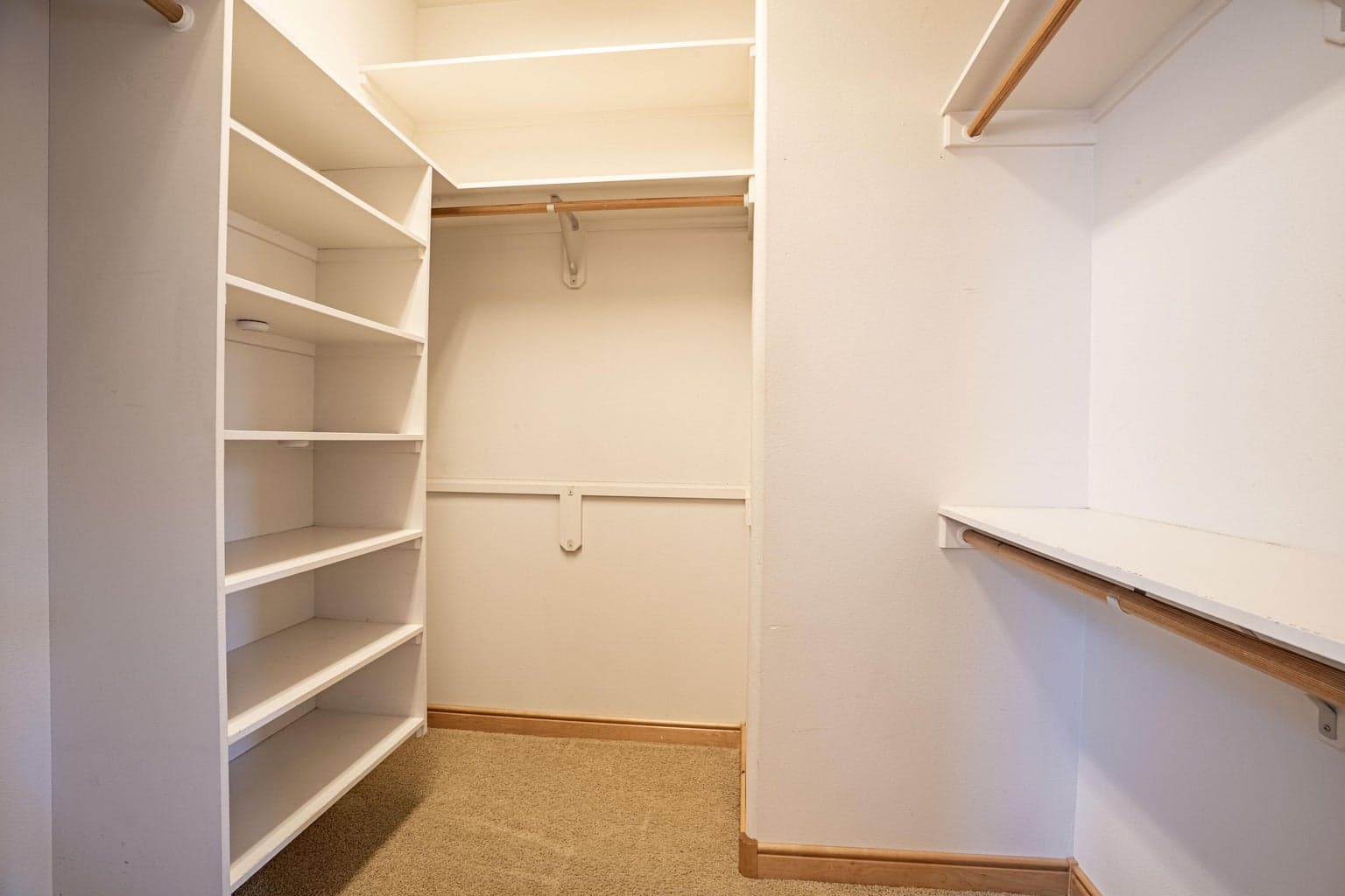 Photo of 2545 SW 35th Court 33 of 53