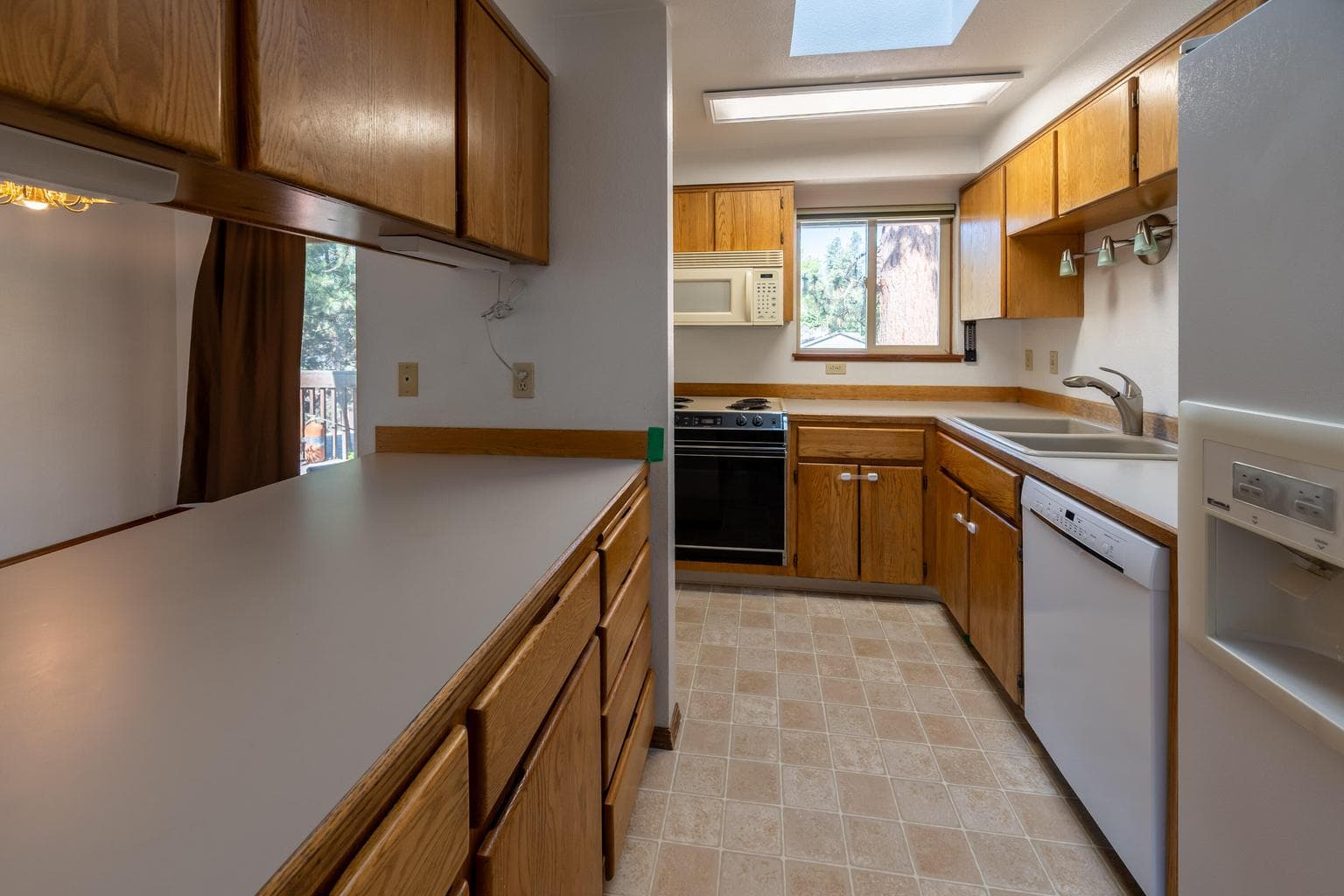 Photo of 61235 Benham Road 10 of 45