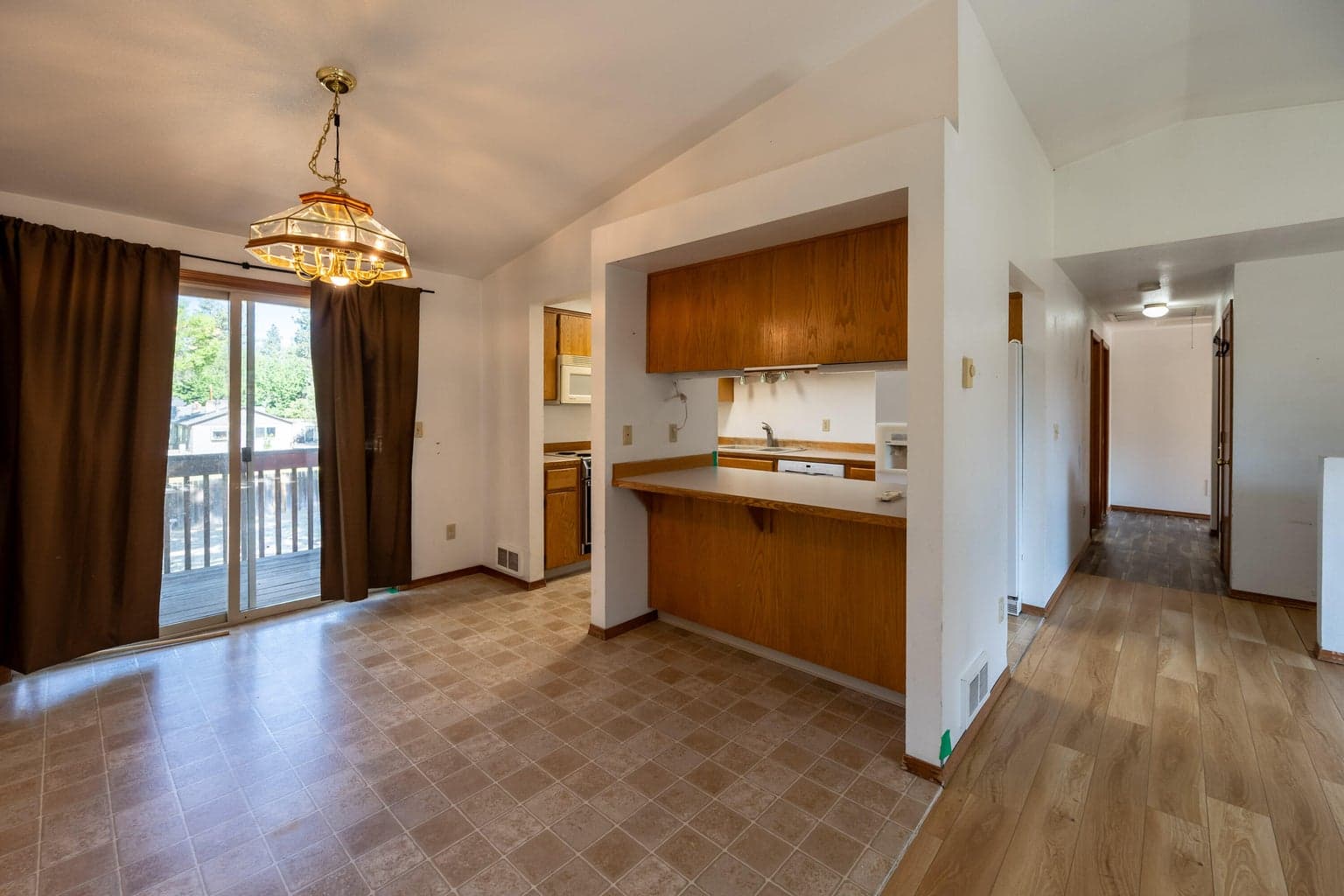 Photo of 61235 Benham 5 of 45