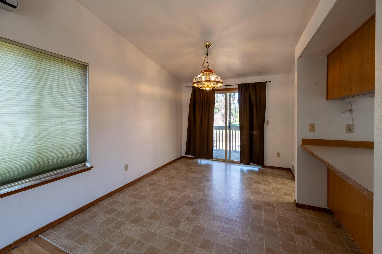 Photo of 61235 Benham Road 8 of 45