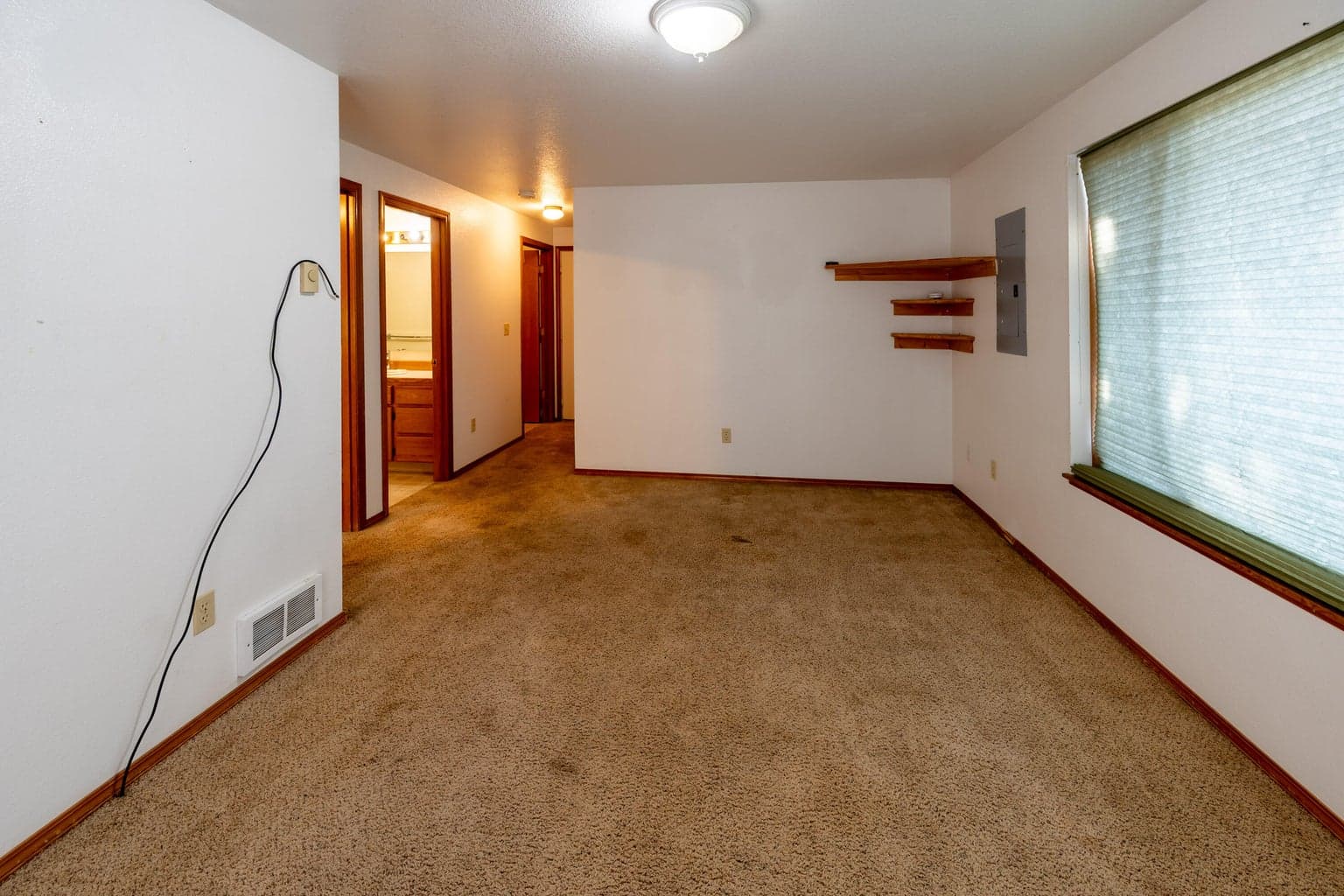 Photo of 61235 Benham Road 17 of 45