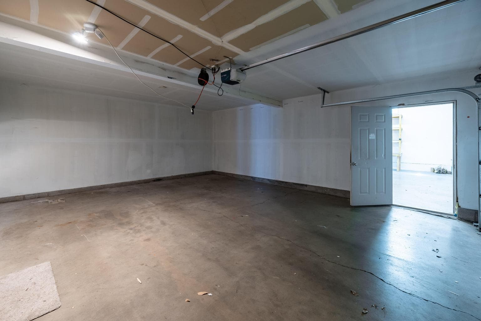 Photo of 61235 Benham Road 23 of 45