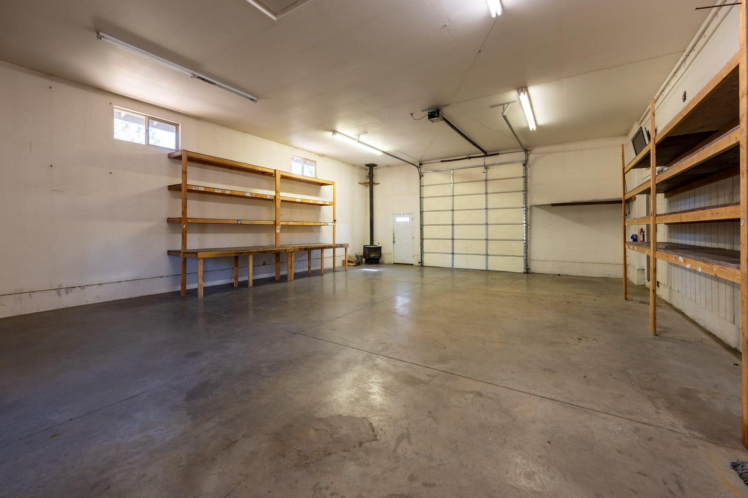 Photo of 61235 Benham Road 24 of 45