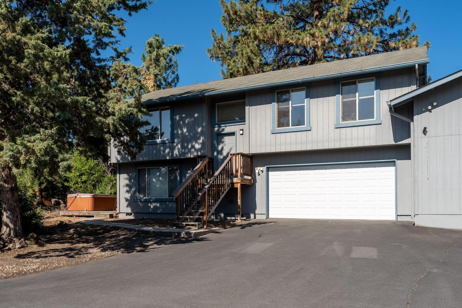 Photo of 61235 Benham 4 of 45