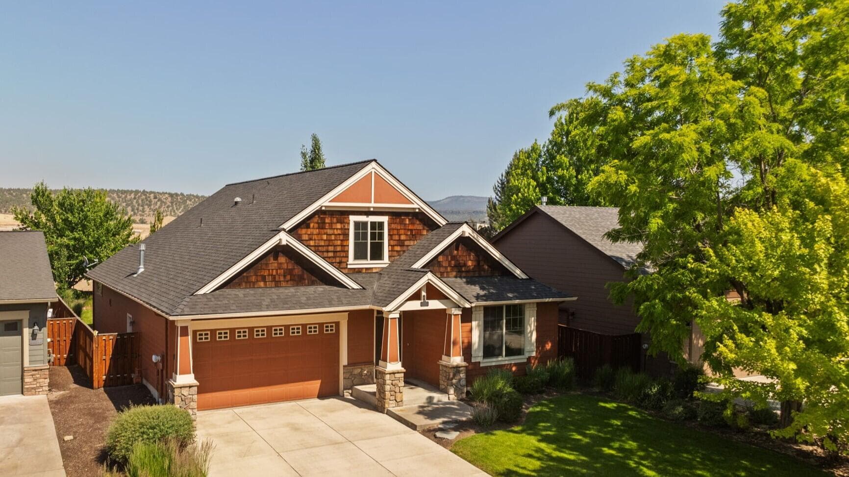 Photo of 1182 Hudspeth 2 of 43