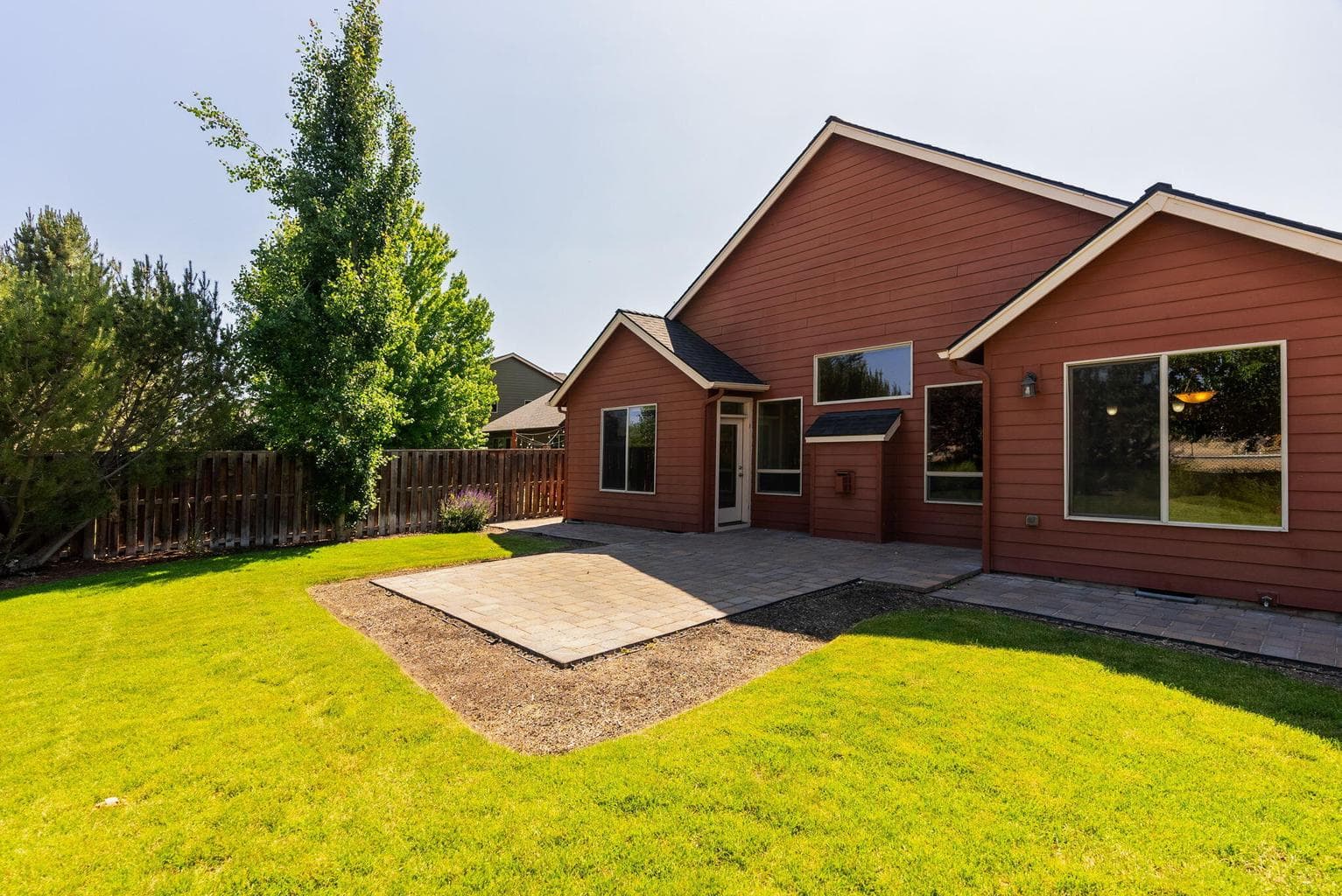 Photo of 1182 NE Hudspeth Lane 34 of 43