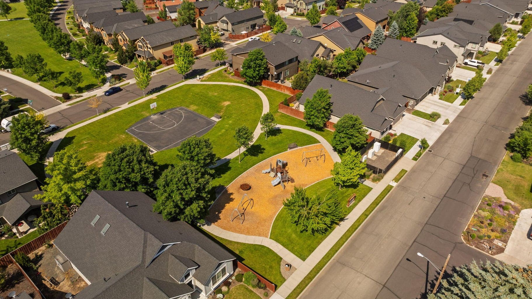 Ochoco Pointe park and sport court