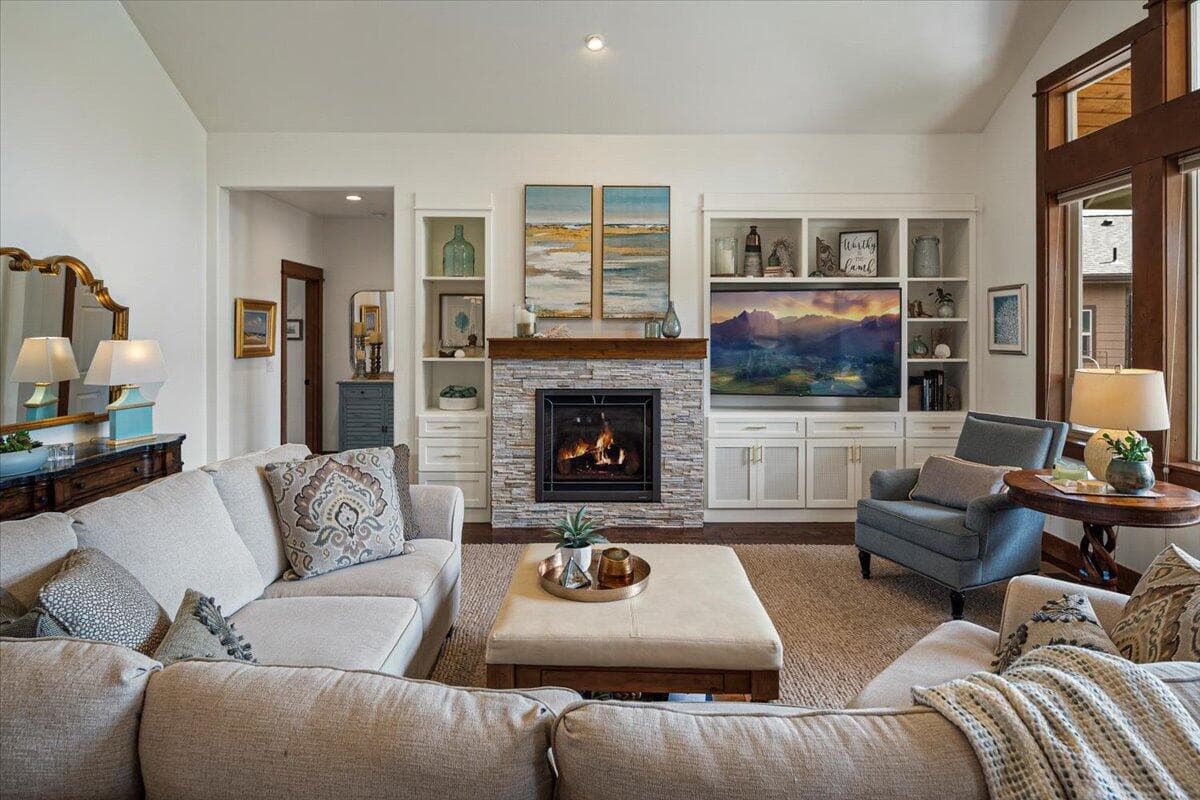 Photo of 7780 Angel Falls Way 10 of 69
