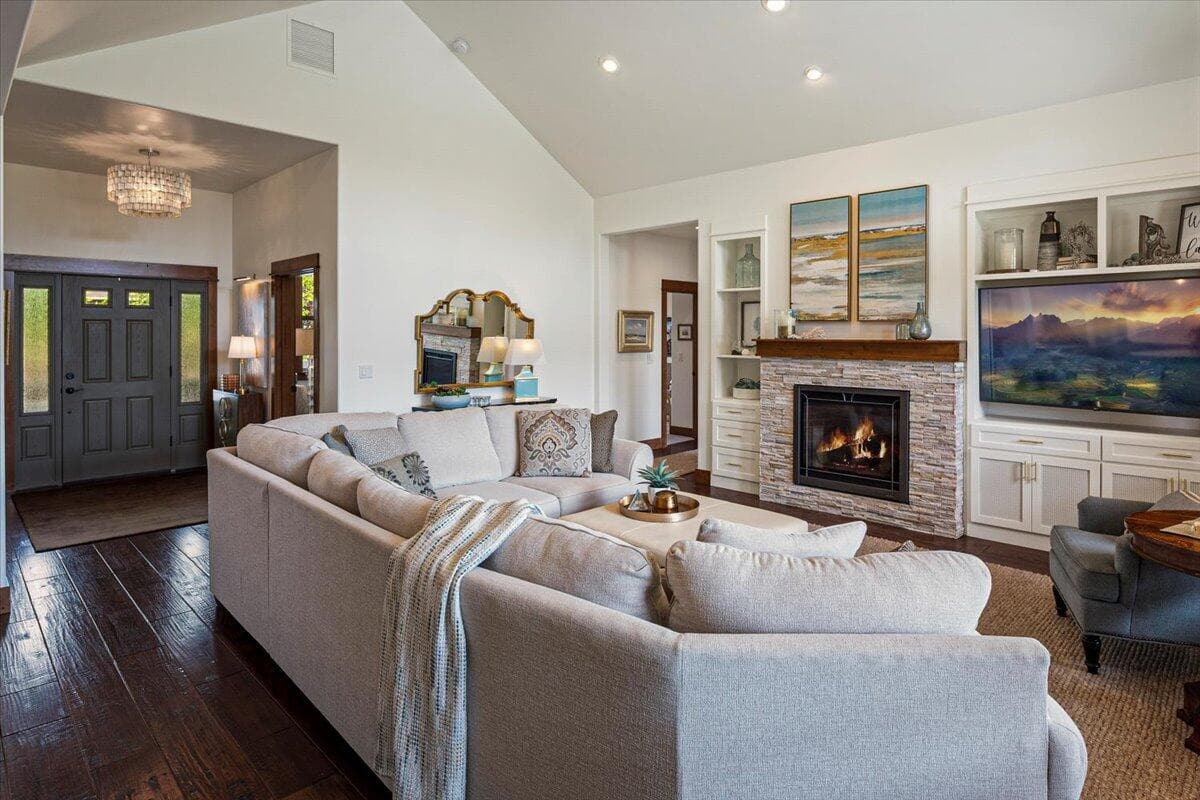 Photo of 7780 Angel Falls Way 11 of 69