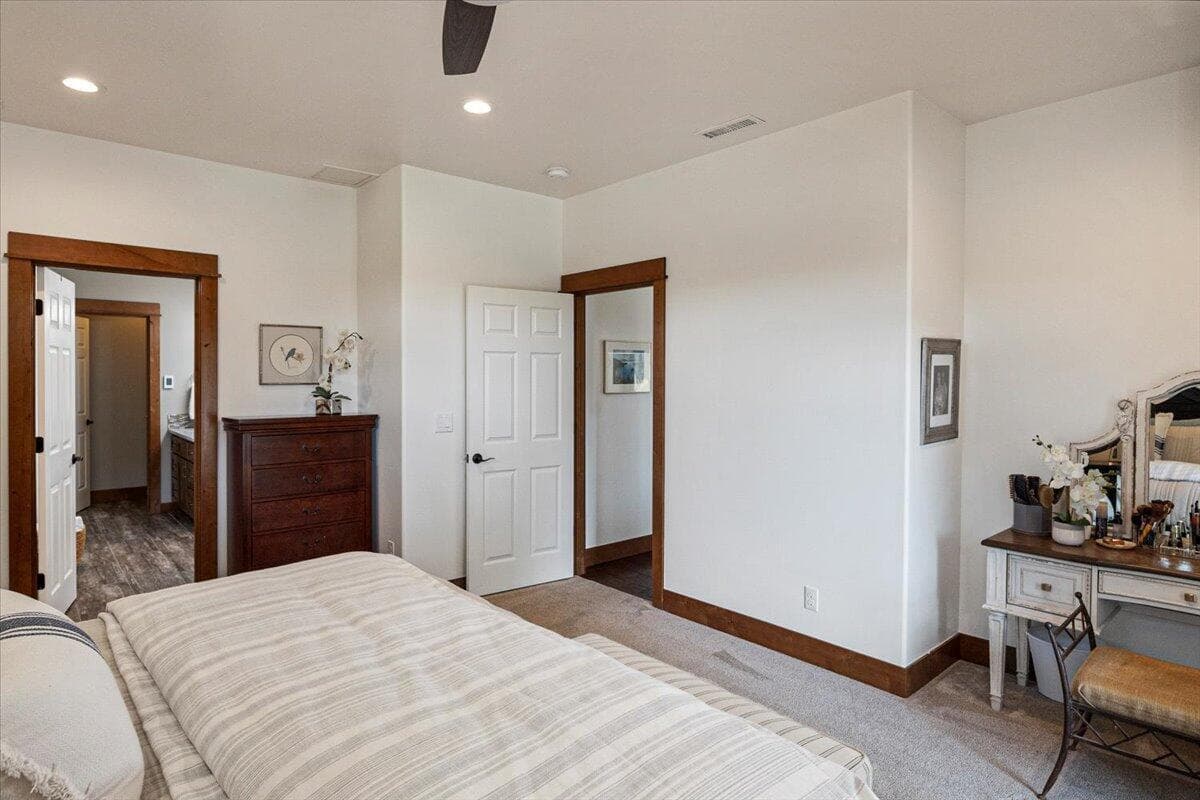 Photo of 7780 Angel Falls Way 29 of 69