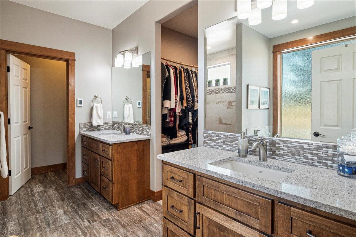Photo of 7780 Angel Falls Way 30 of 69