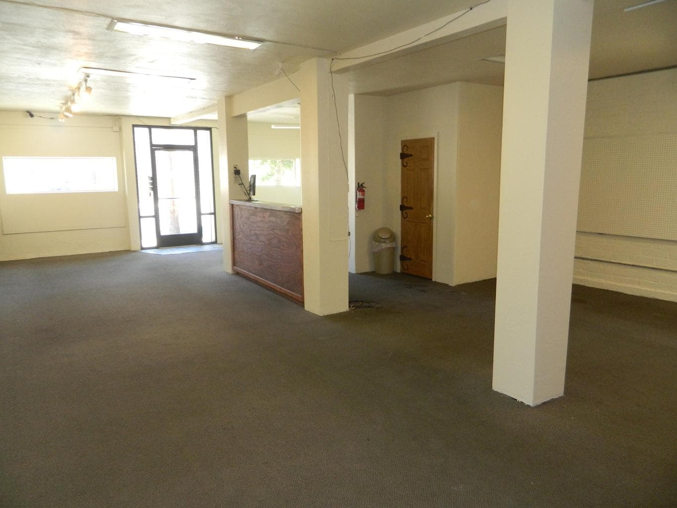 Photo of 162 Main 4 of 17