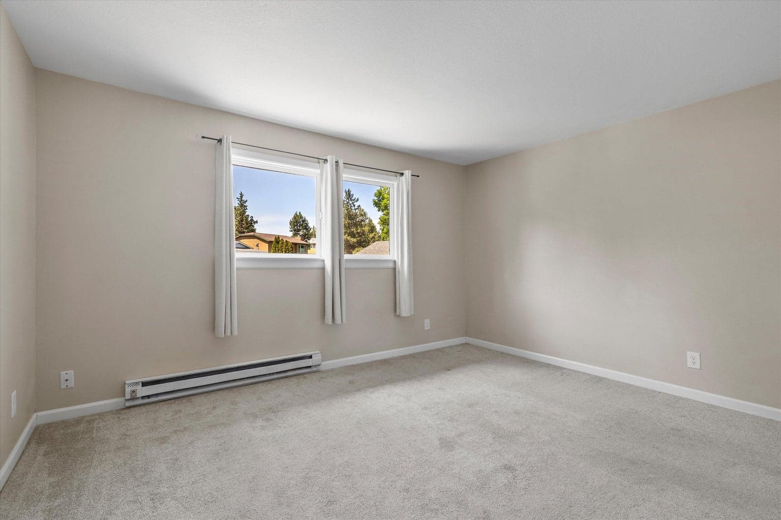 Photo of 2785 NE Purcell Boulevard 15 of 42