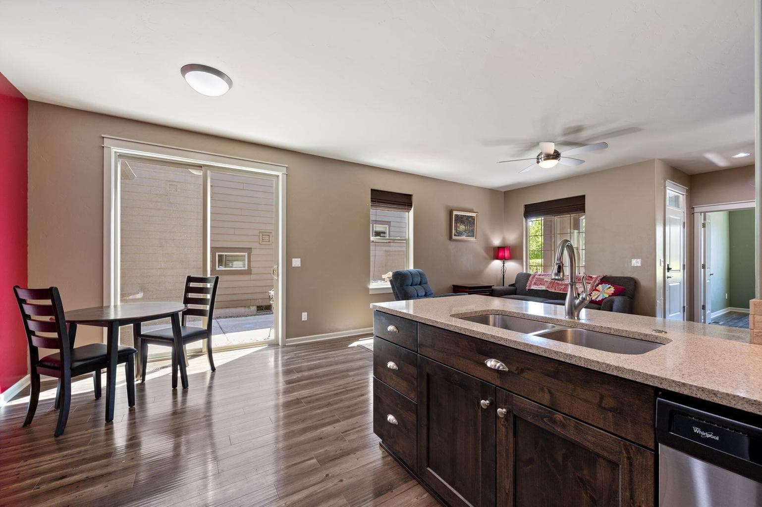 Photo of 3130 SW 28th Street 11 of 34