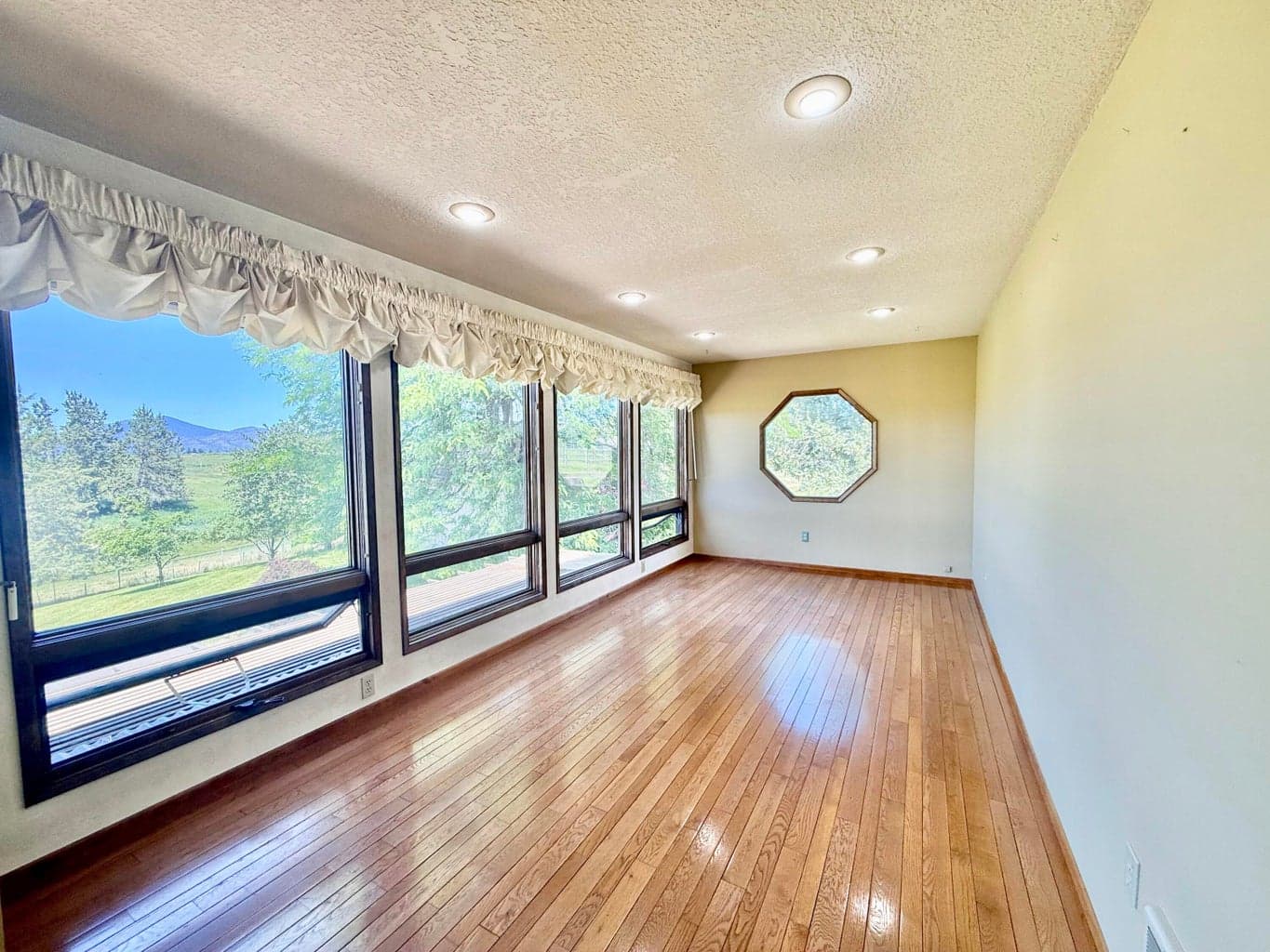 Formal dining area