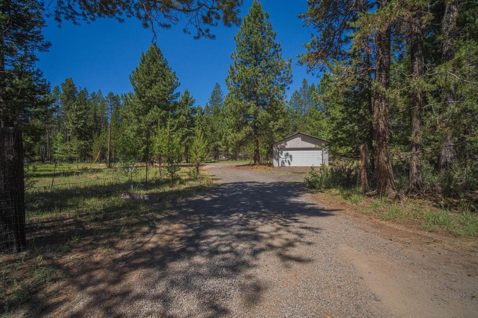 Photo of 15893 Fir Road 1 of 30