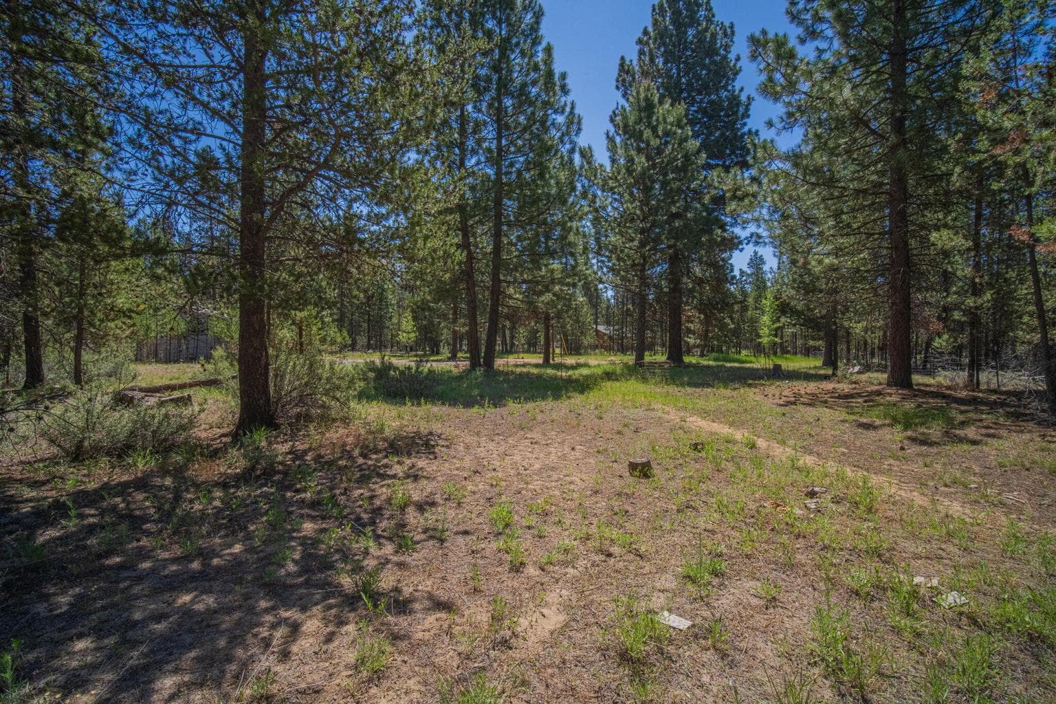 Photo of 15893 Fir Road 9 of 30