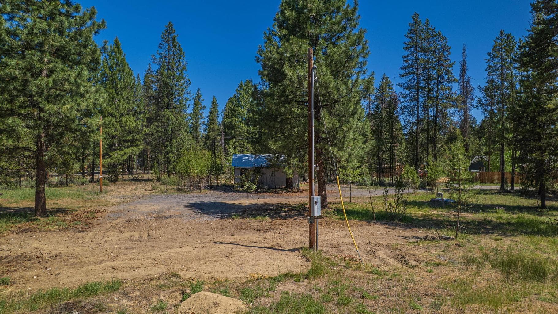 Photo of 15893 Fir Road 16 of 30