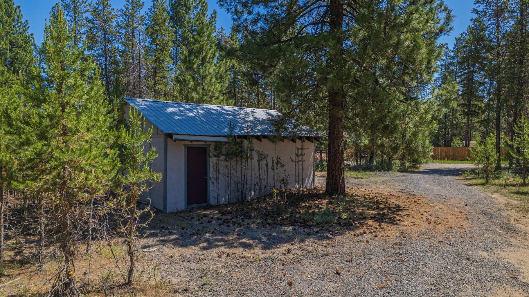 Photo of 15893 Fir Road 17 of 30