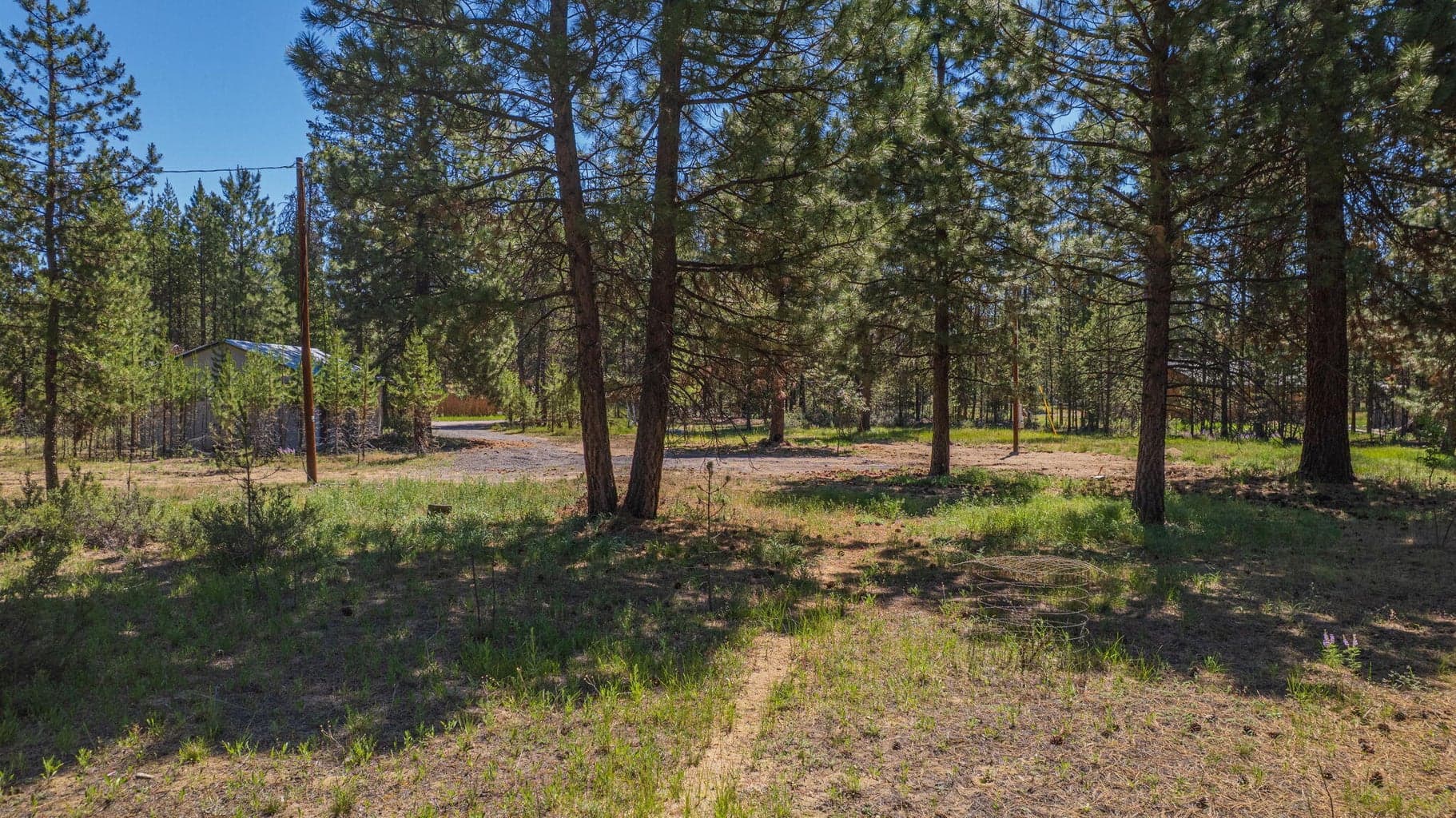 Photo of 15893 Fir Road 18 of 30