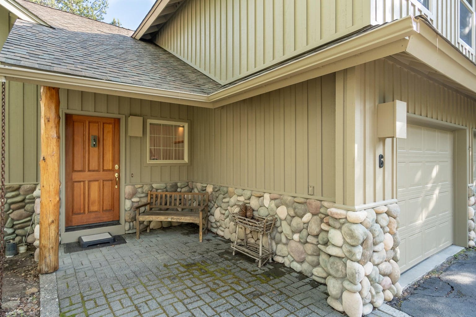 Photo of 58080 Gannet Lane 2 of 34