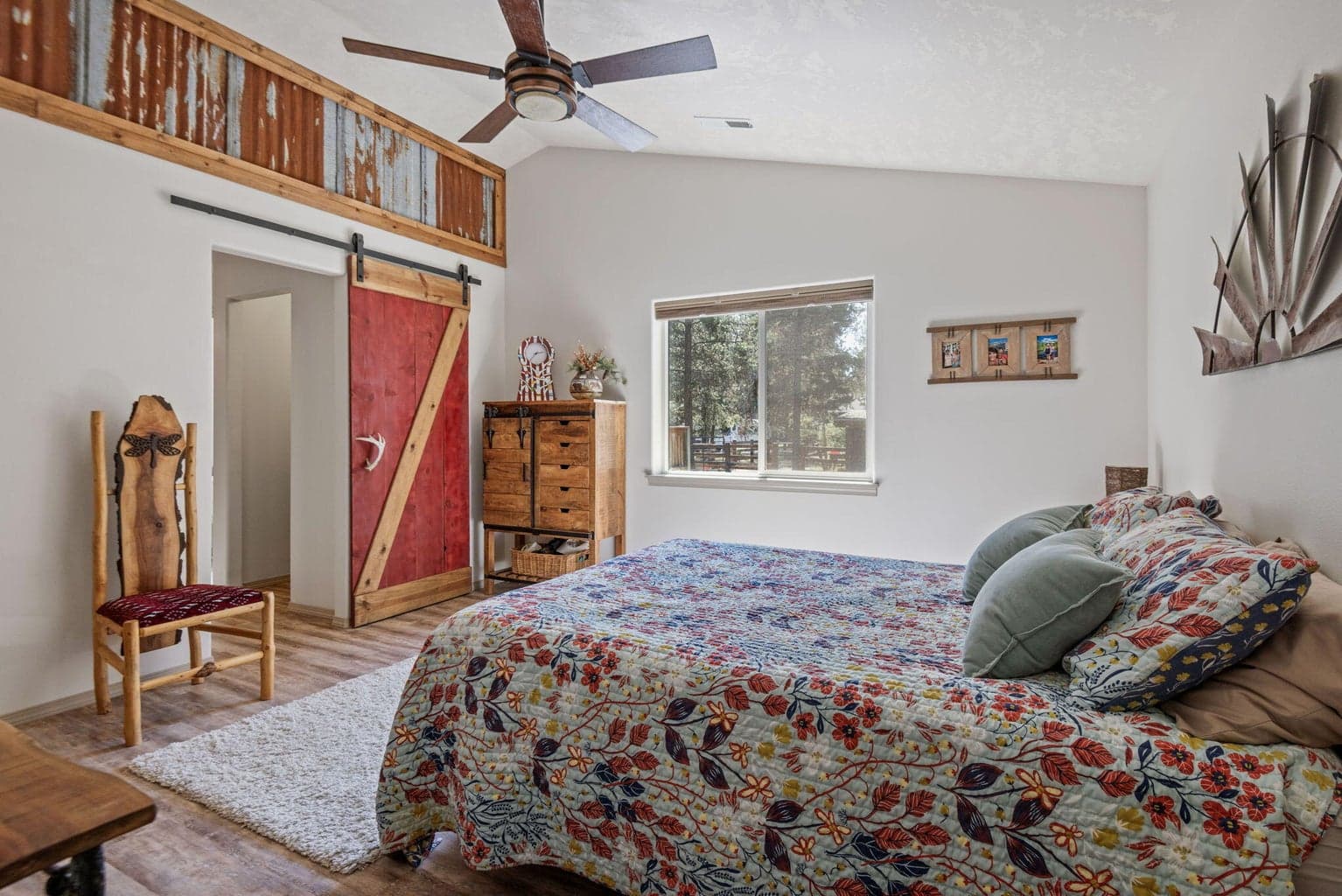 Photo of 16121 Lava Drive 9 of 30