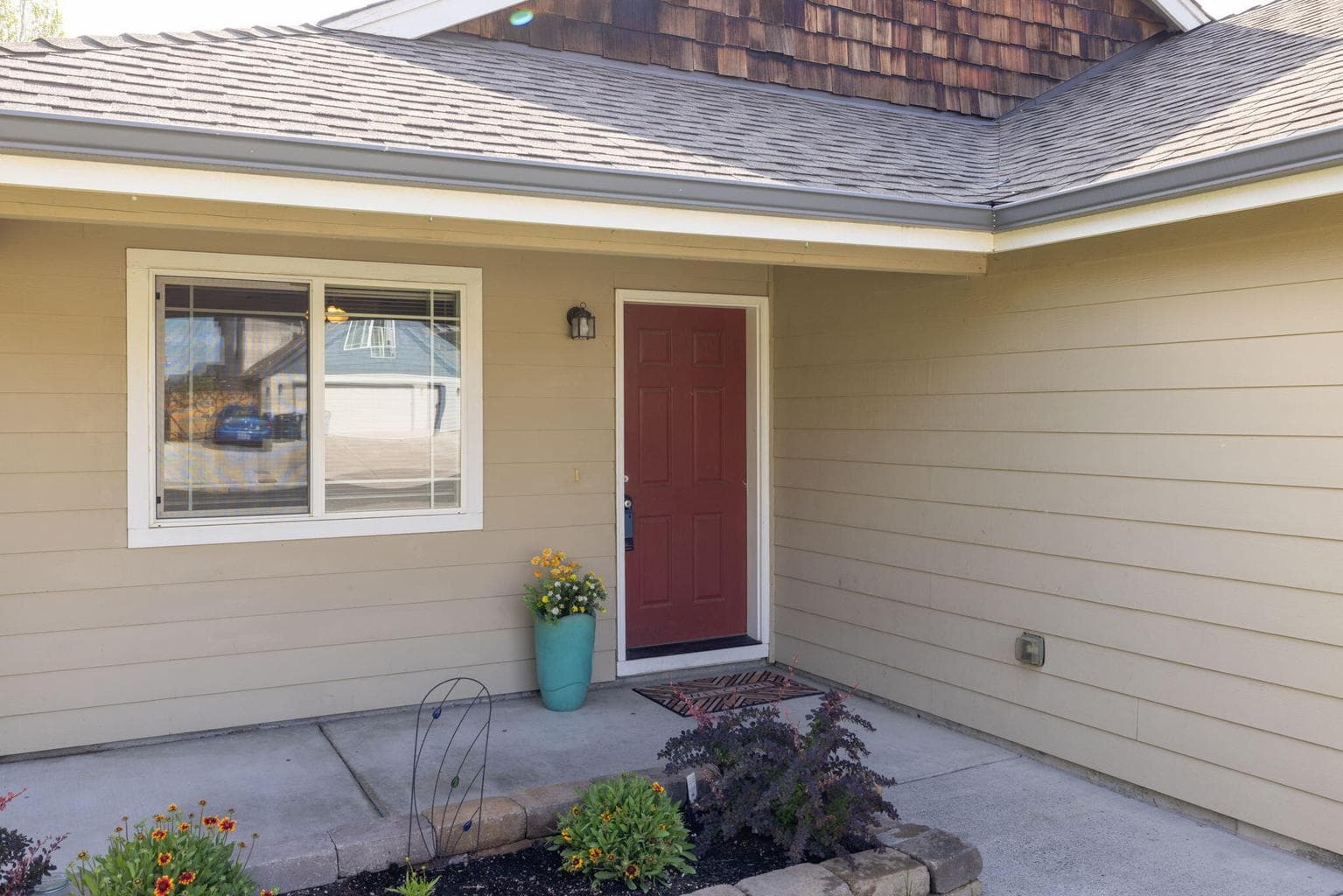 Photo of 1172 22nd 3 of 30