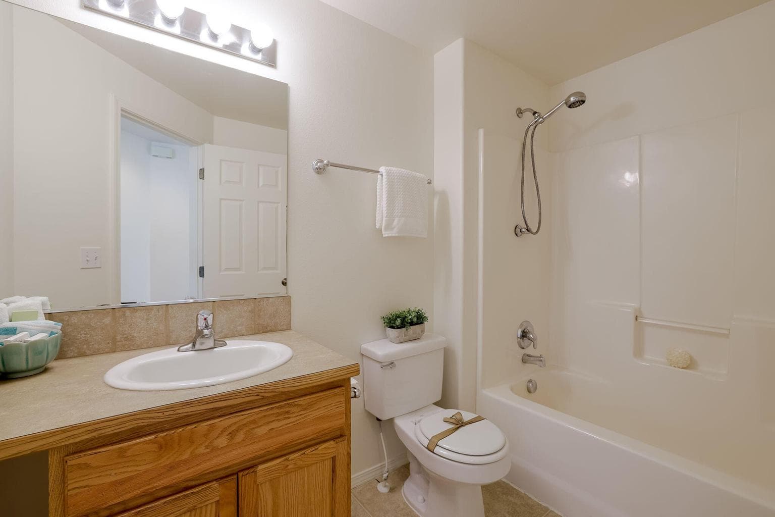 Photo of 1172 NW 22nd Place 22 of 30