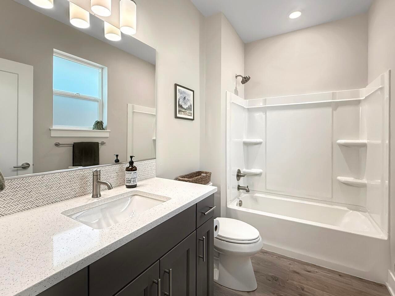 Photo of 3834 NE Oakside Loop 21 of 41