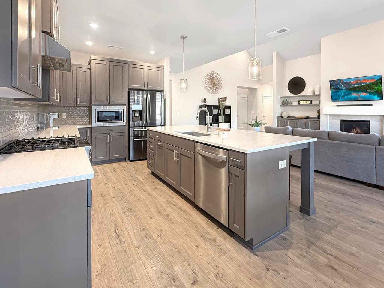 Photo of 3834 NE Oakside Loop 9 of 41