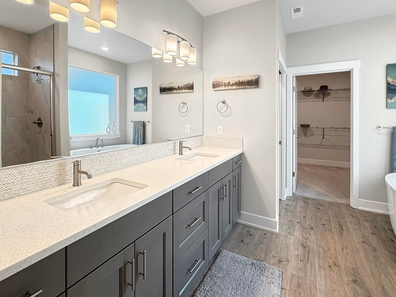 Photo of 3834 NE Oakside Loop 13 of 41