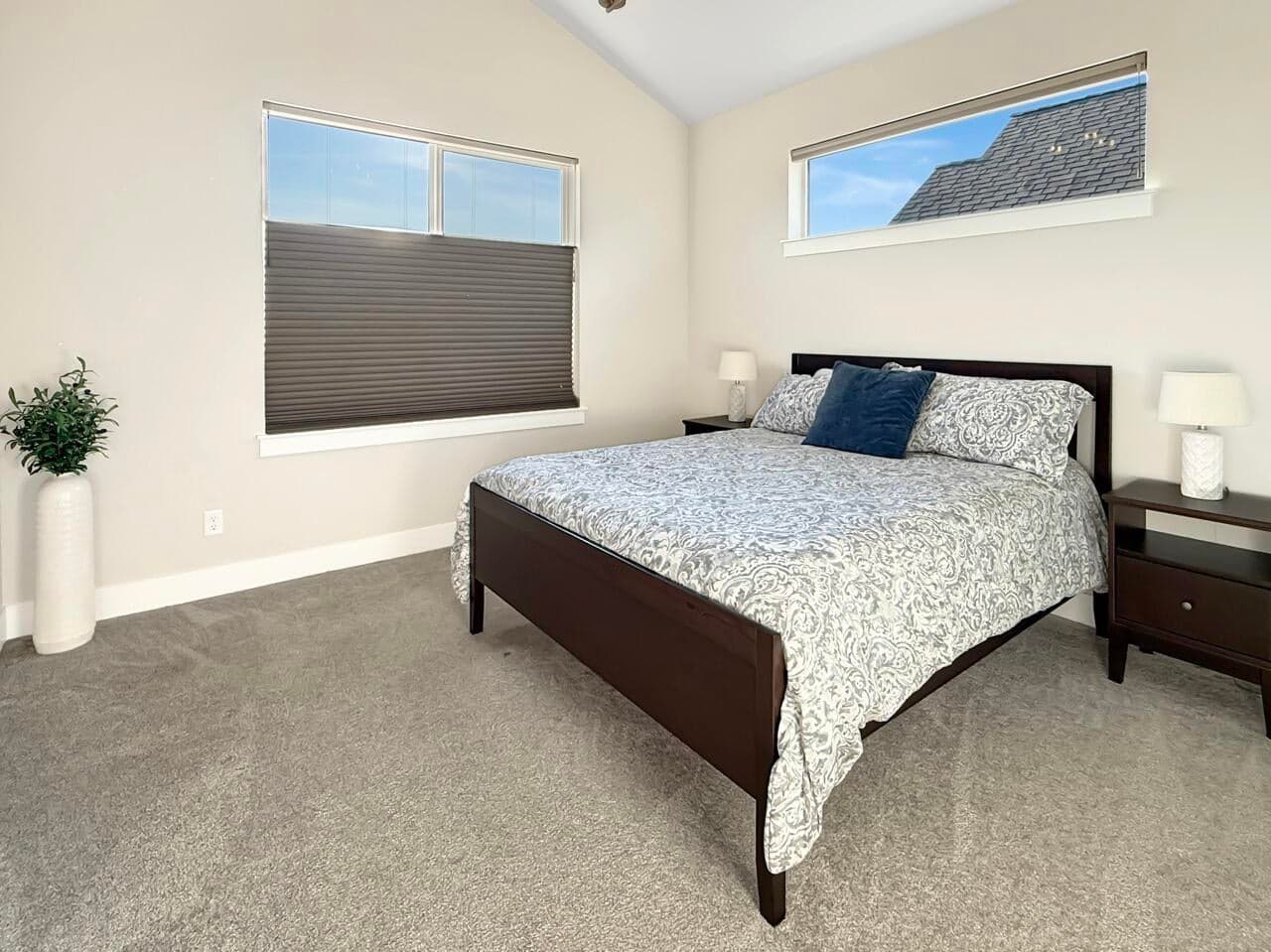 Photo of 3834 NE Oakside Loop 16 of 41