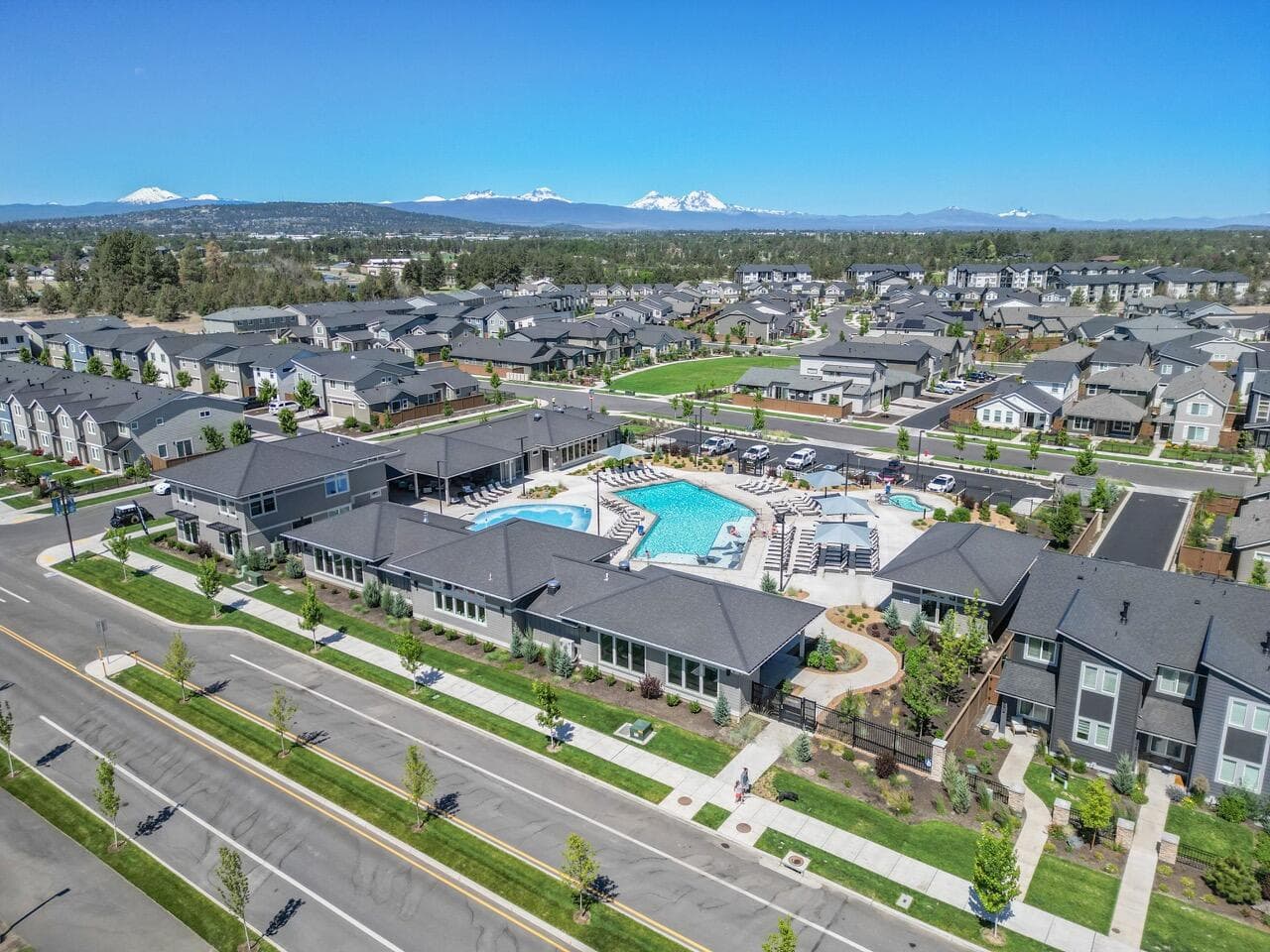 Photo of 3834 NE Oakside Loop 31 of 41