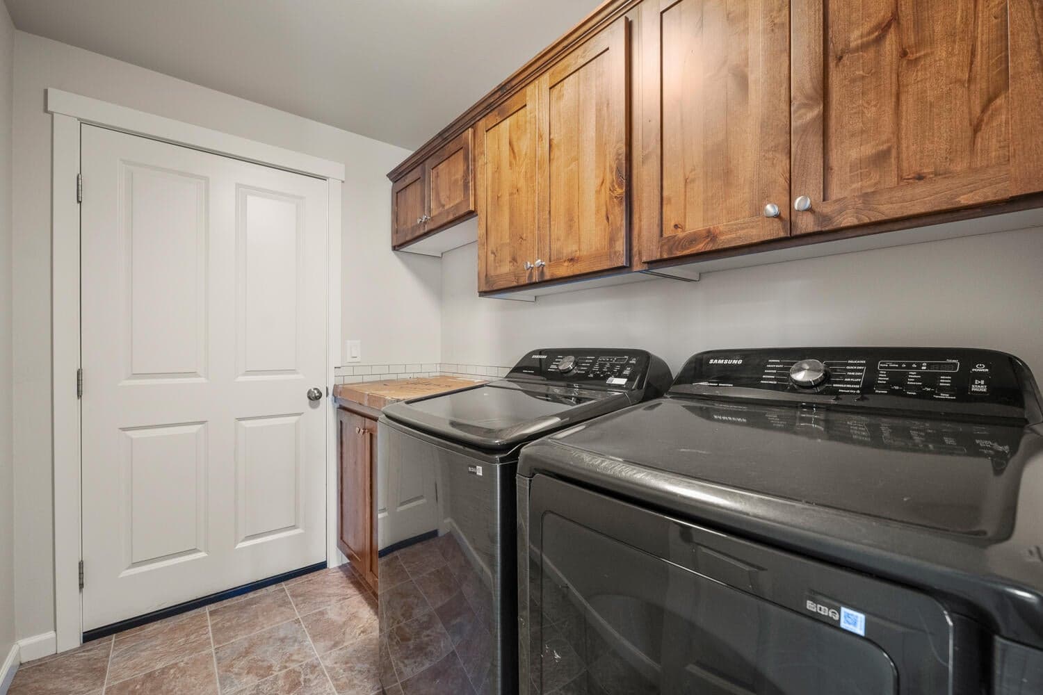 utility room, door to garage