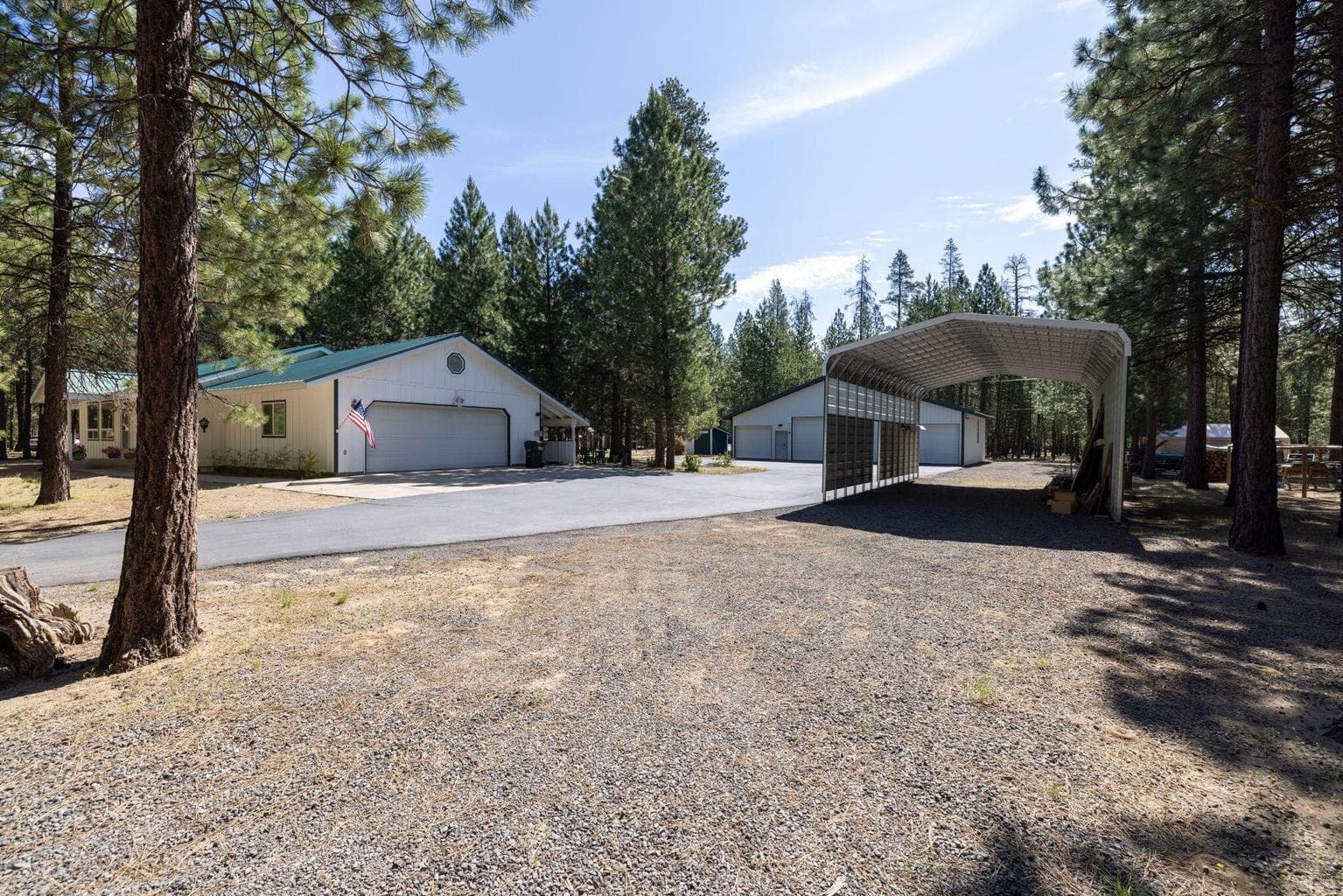 Photo of 52200 Ponderosa Way 30 of 37