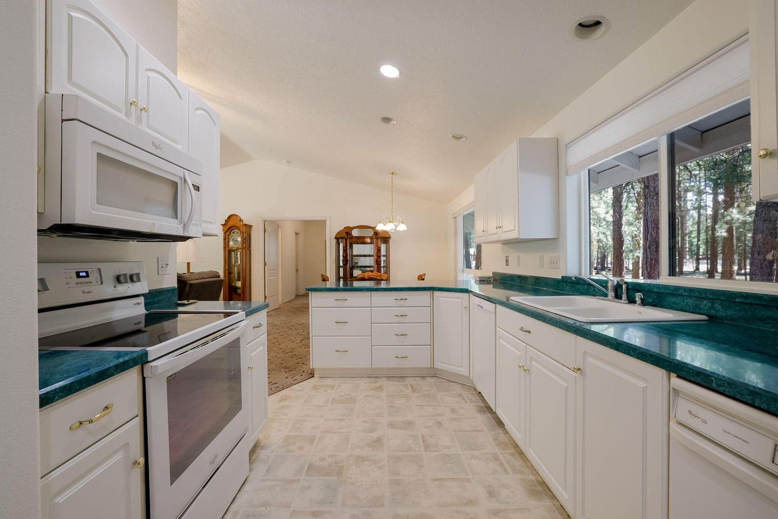 Photo of 52200 Ponderosa Way 14 of 37