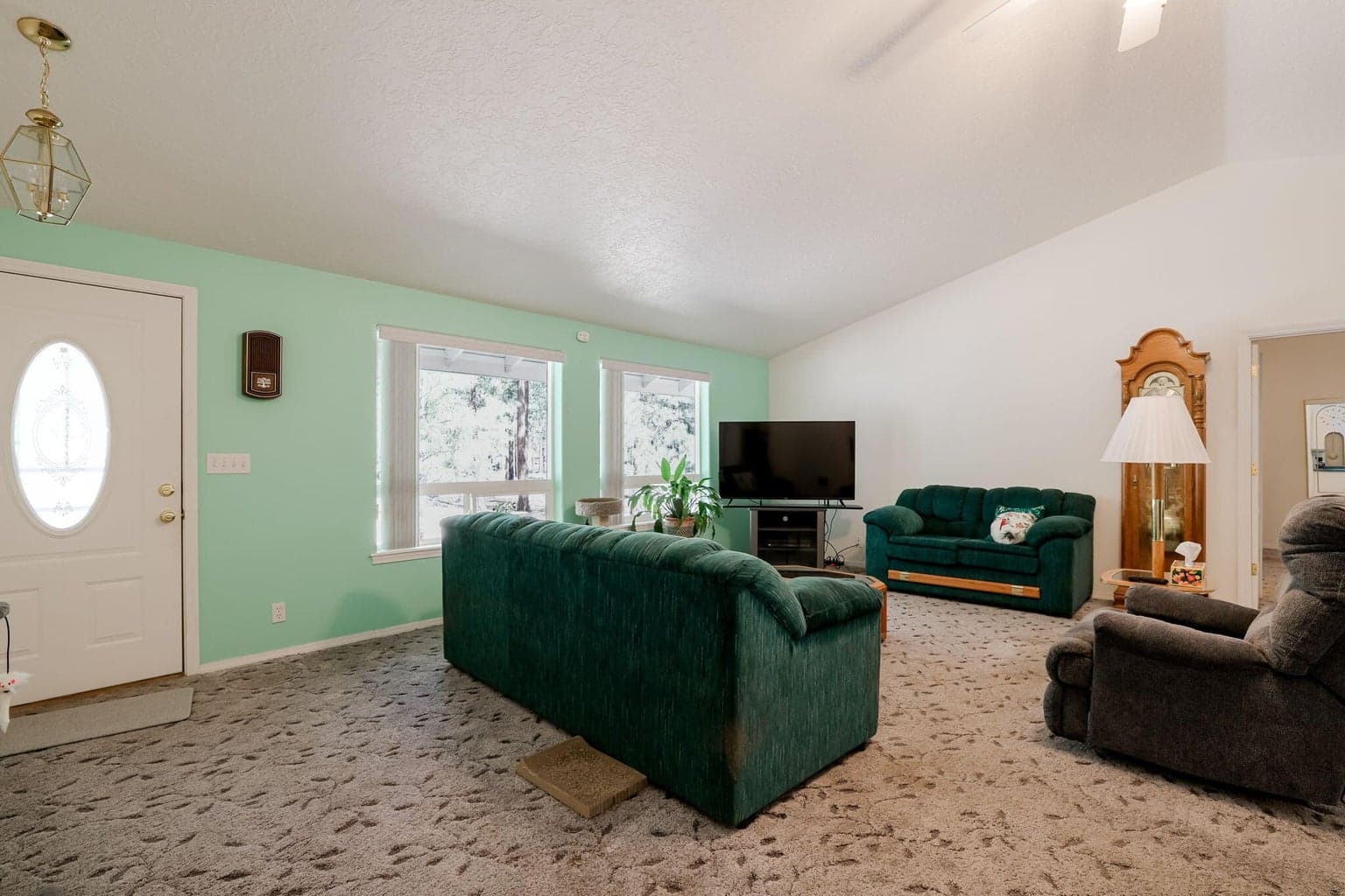 Photo of 52200 Ponderosa Way 8 of 37