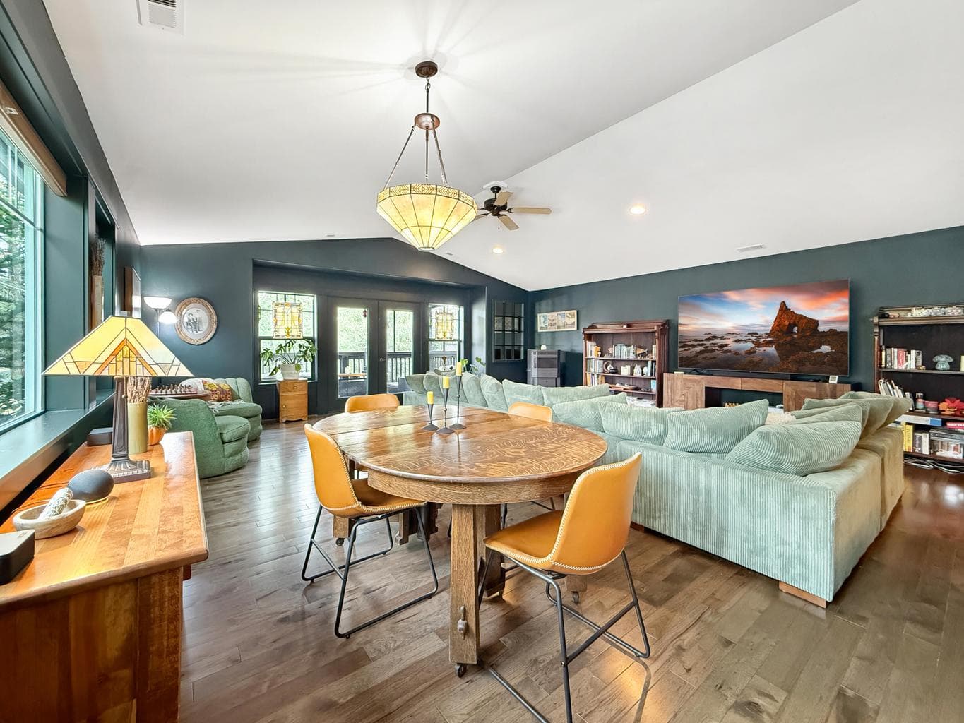 Photo of 255 S Larch Street 16 of 34