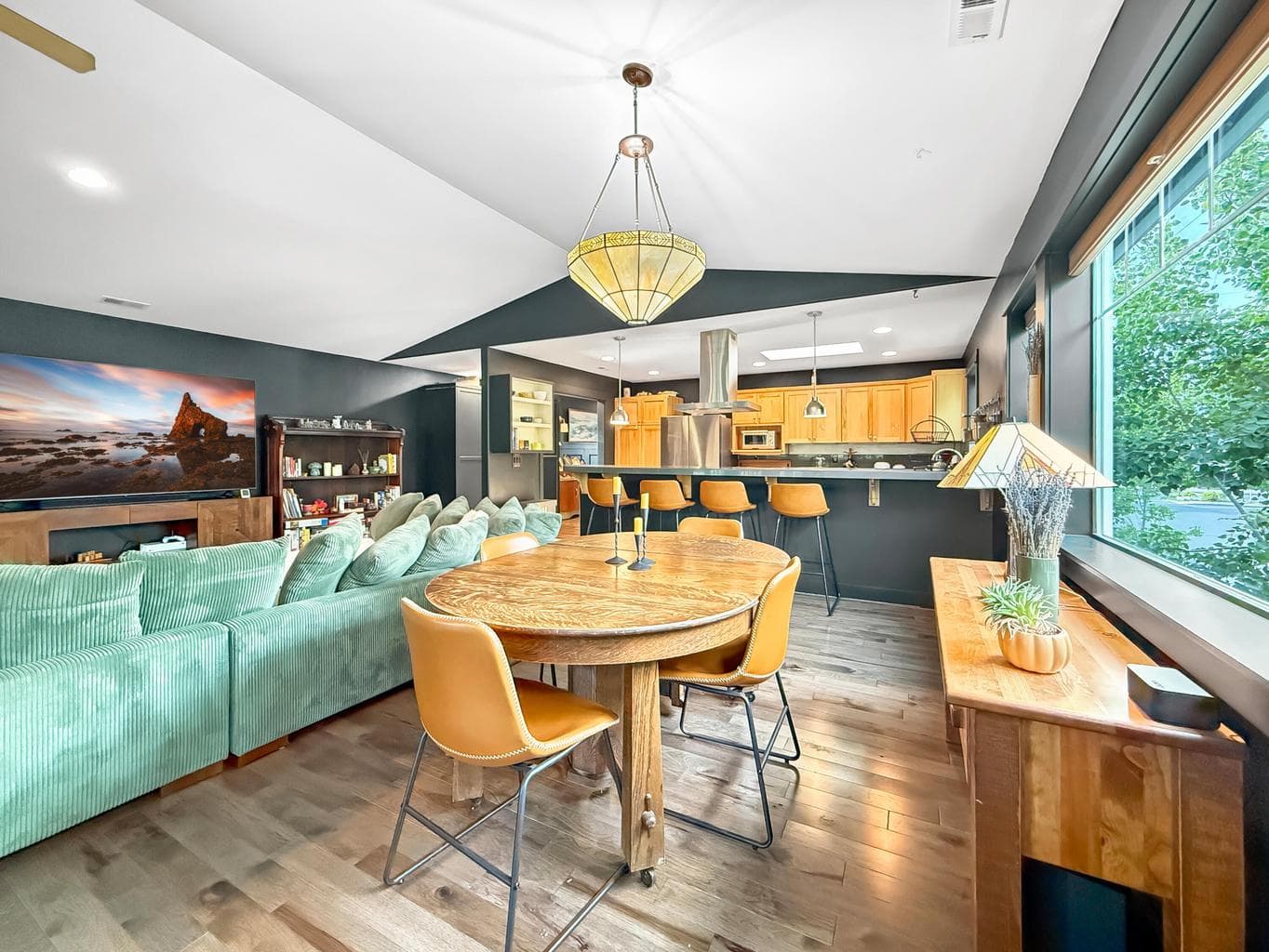Photo of 255 S Larch Street 15 of 34