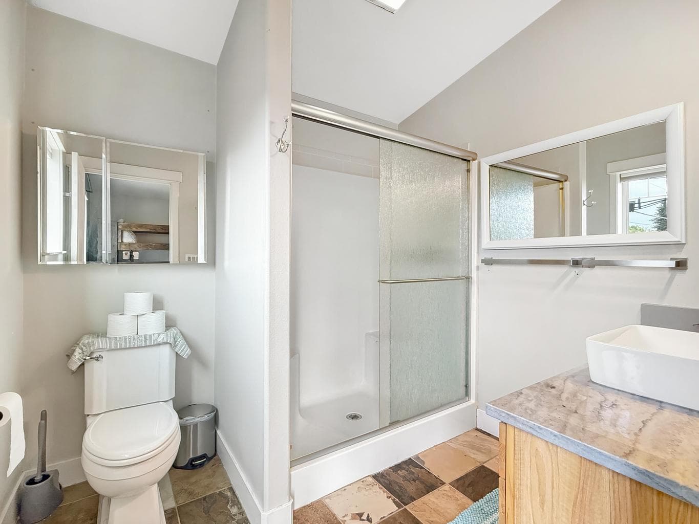 Photo of 255 S Larch Street 20 of 34